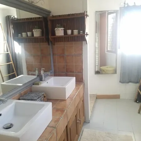 Maison De Village Feriehus