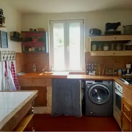 Maison De Village