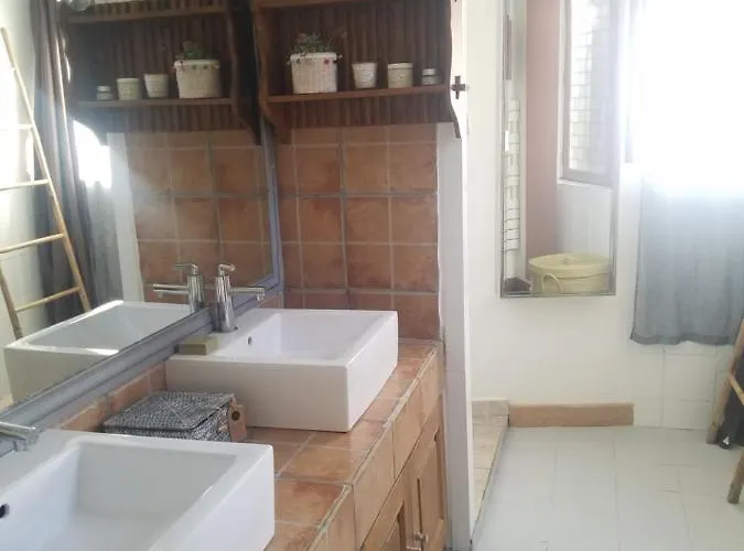 Maison De Village Feriehus